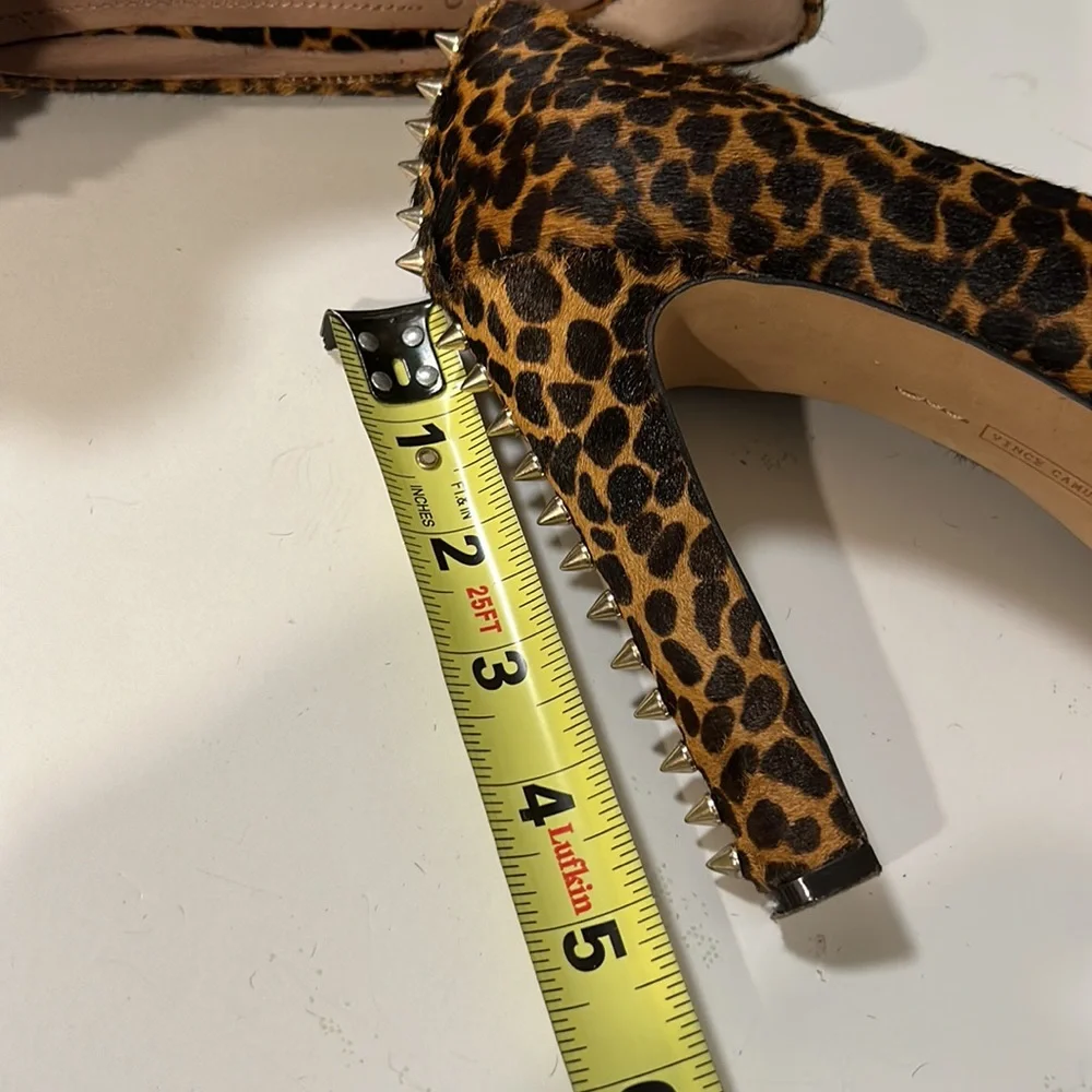 CHEETAH PLATFORM SHOE SIZE 9. VINCE CAMUTO